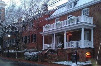 Inn At Court Square Charlottesville Exterior photo